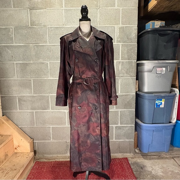 Degrees Jackets & Blazers - Vintage Degrees trench coat.